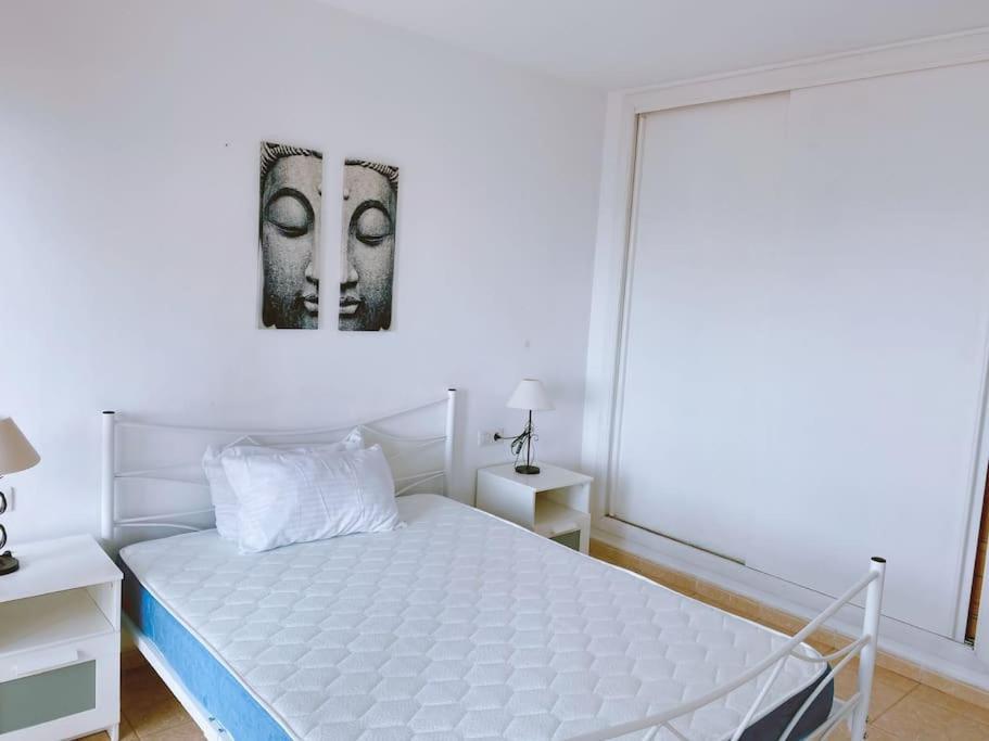 Amazing View In Playa Den Bossa Apartment Sant Josep de sa Talaia Exterior photo